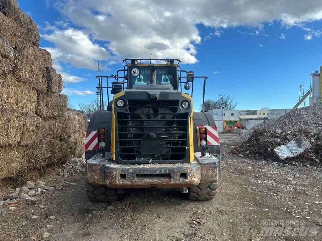 Komatsu WA380-8 Iekrāvēji uz riteņiem