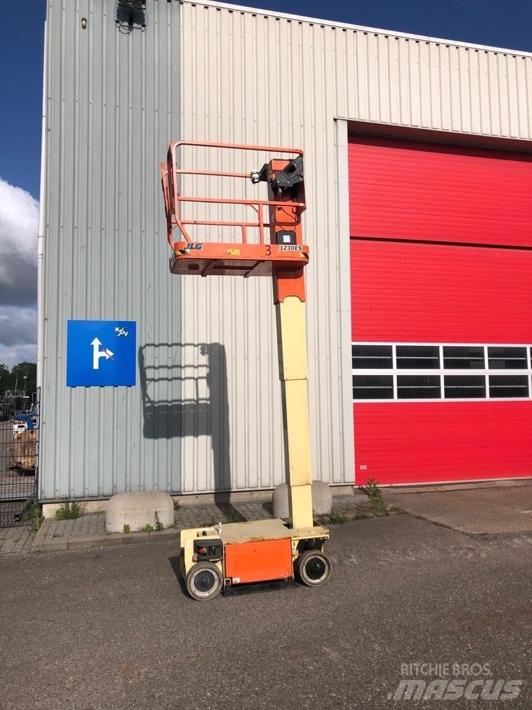 JLG 1230 ES Vertikālie pacēlāji