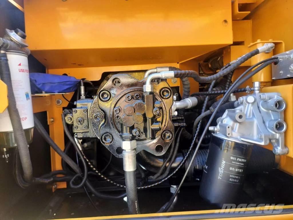 Sany SY215C Kāpurķēžu ekskavatori