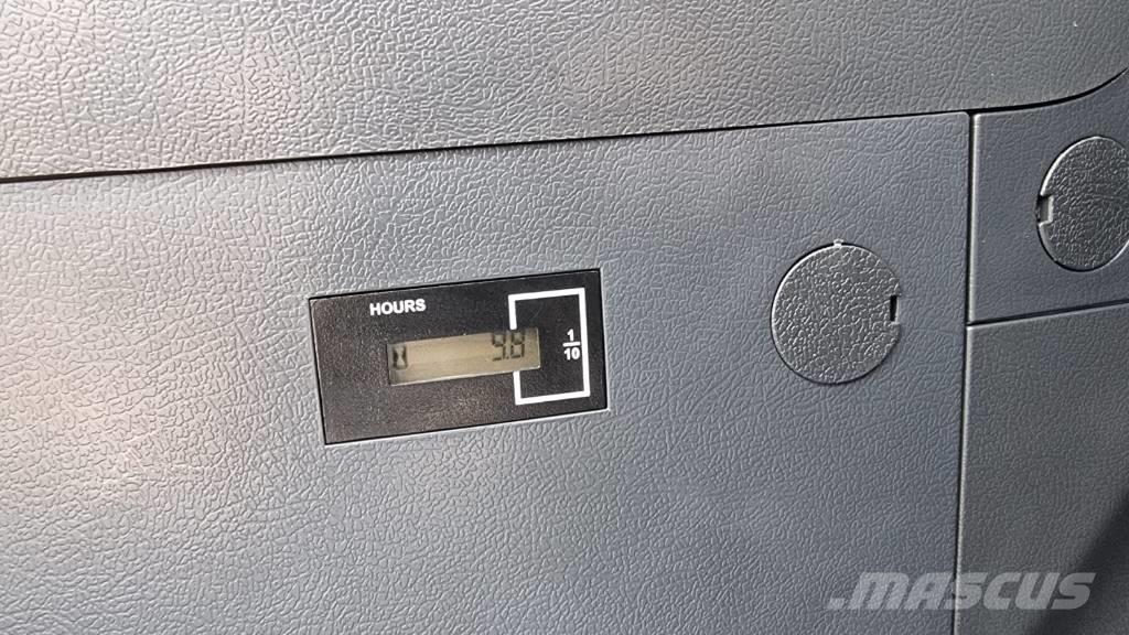 Hyundai HX 140 AL Kāpurķēžu ekskavatori