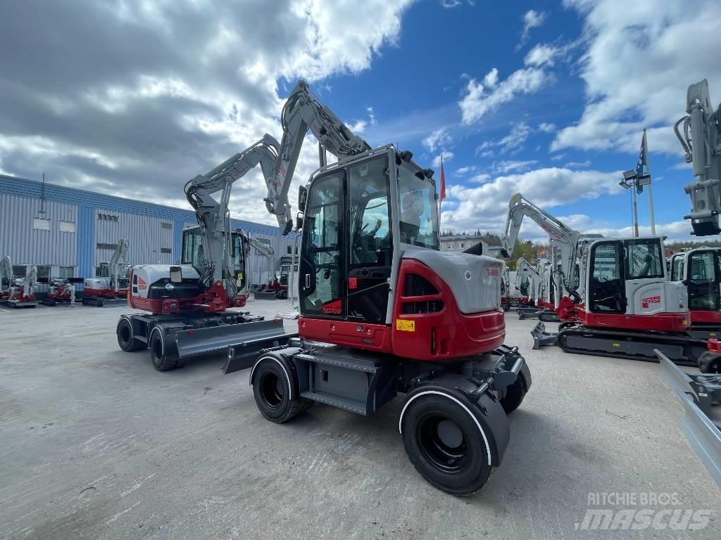 Takeuchi TB 370W Ekskavatori uz riteņiem