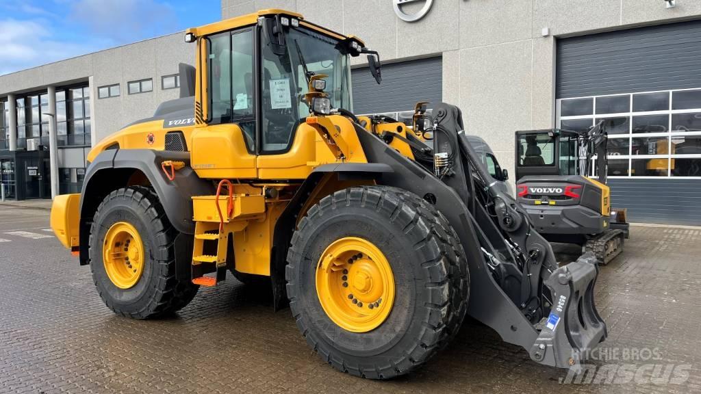 Volvo L120H Iekrāvēji uz riteņiem