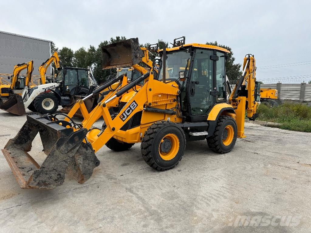 JCB 3 CX / compact Ekskavatori-iekrāvēji