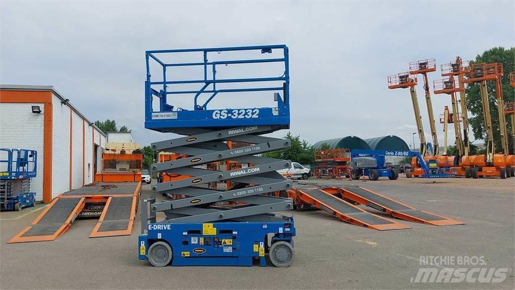 Genie GS3232 Šķerveida pacēlāji