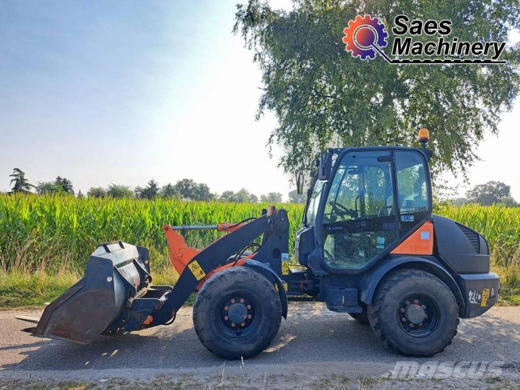 Komatsu WA70-7 Iekrāvēji uz riteņiem