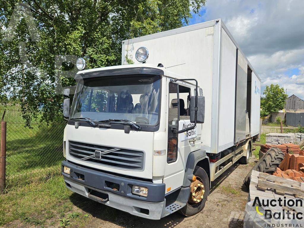 Volvo FL615 Furgons