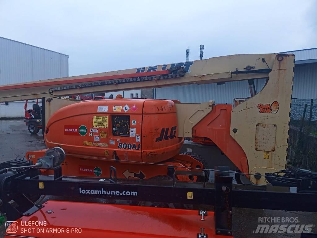 JLG 800 AJ Strēles pacēlāji