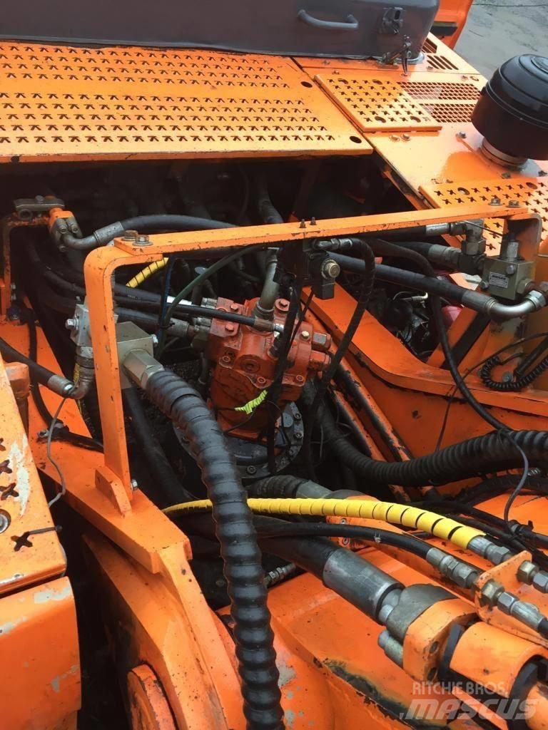 Doosan DX420LC Kāpurķēžu ekskavatori