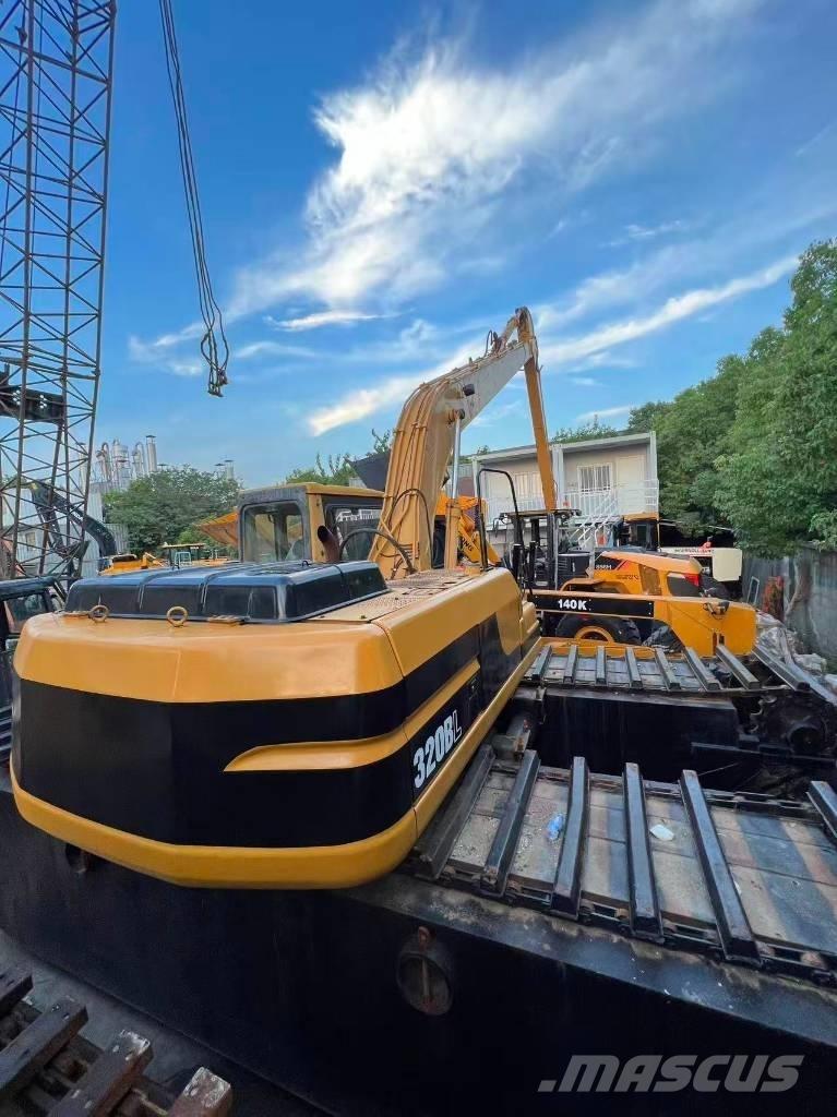 CAT 320 B L Kāpurķēžu ekskavatori