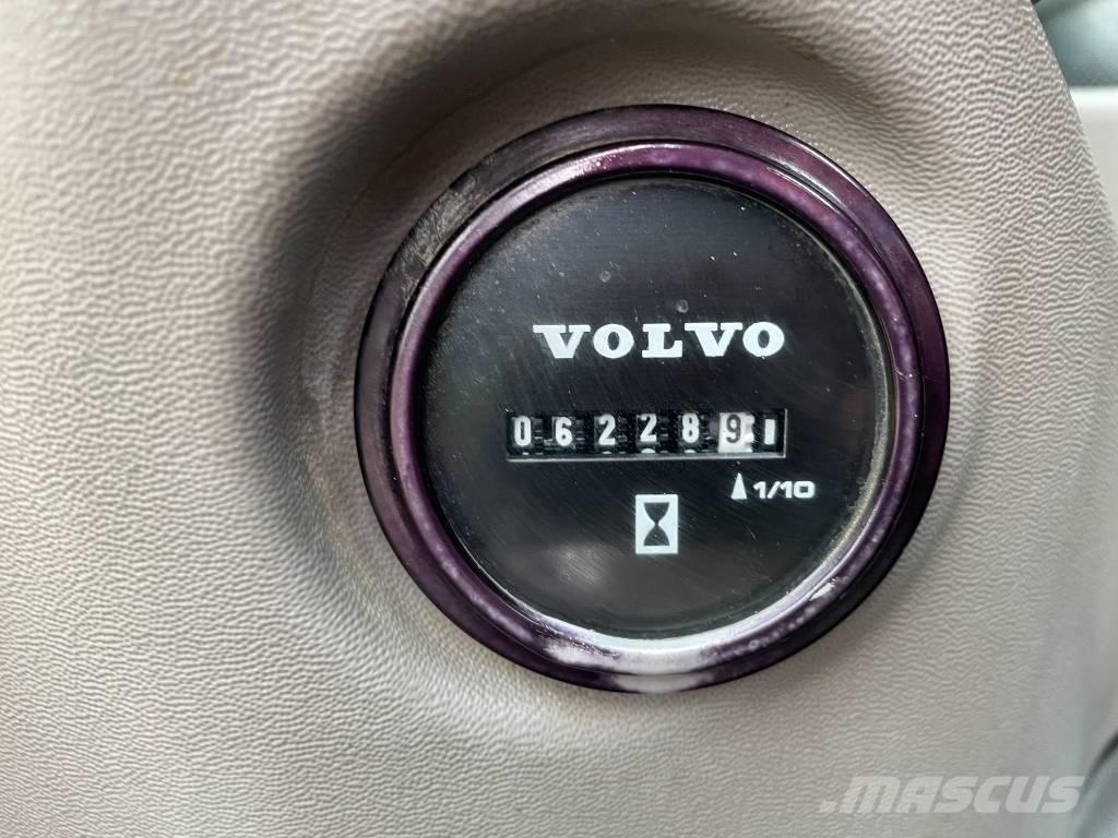 Volvo ECR 355 EL Kāpurķēžu ekskavatori