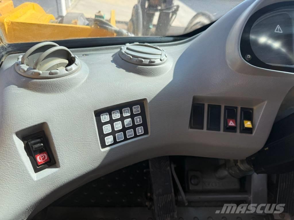 Volvo L 150 E Iekrāvēji uz riteņiem