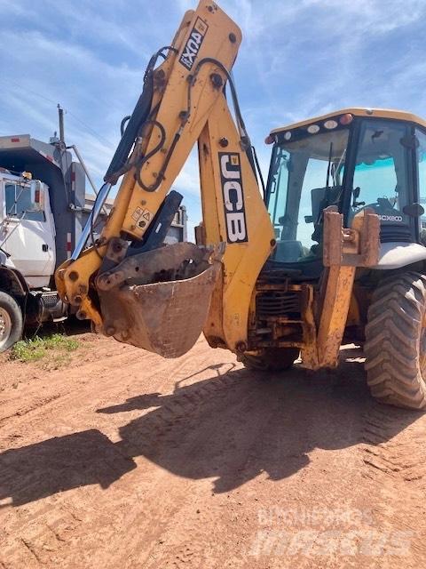 JCB 4 CX Ekskavatori-iekrāvēji