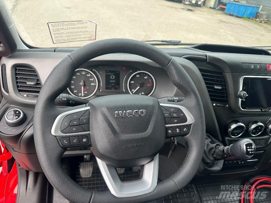 Iveco Daily 70C18 Evakuators ar manipulatoru