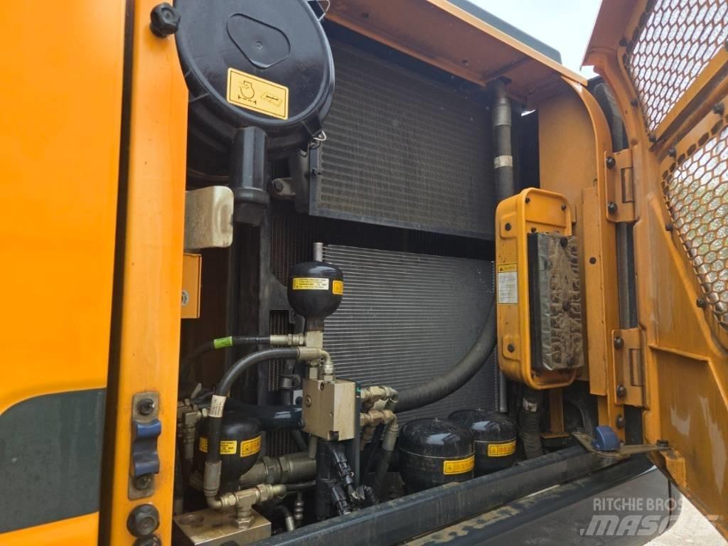 Hyundai HW 145 Ekskavatori uz riteņiem
