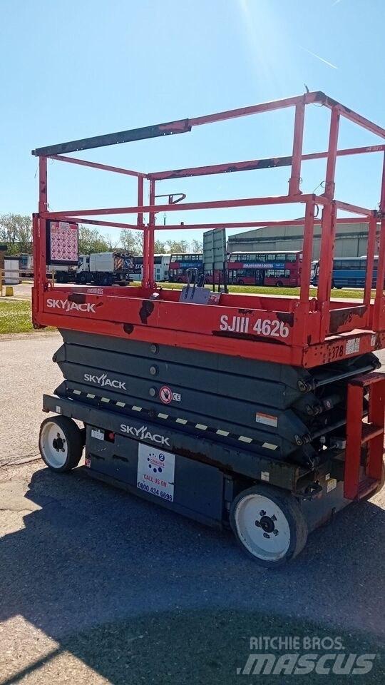 SkyJack SJ4626 Šķerveida pacēlāji