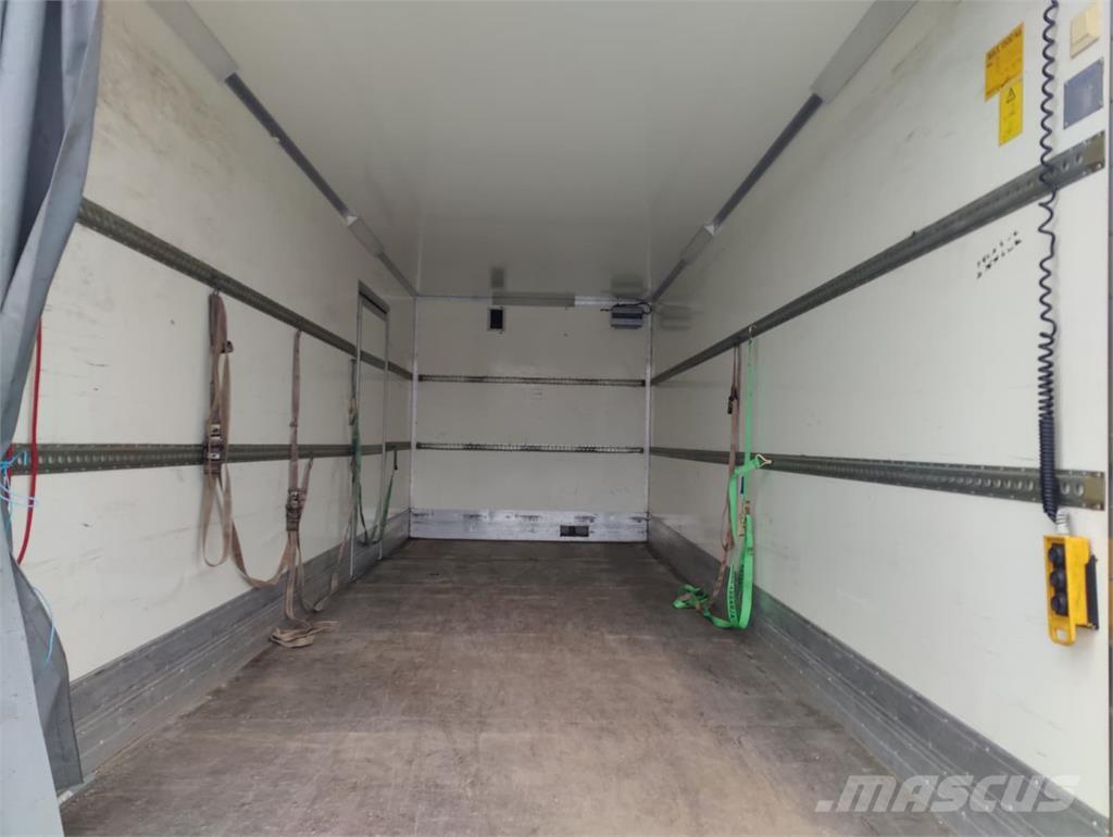 Renault Midlum Kravas automašīnas - refrižeratori