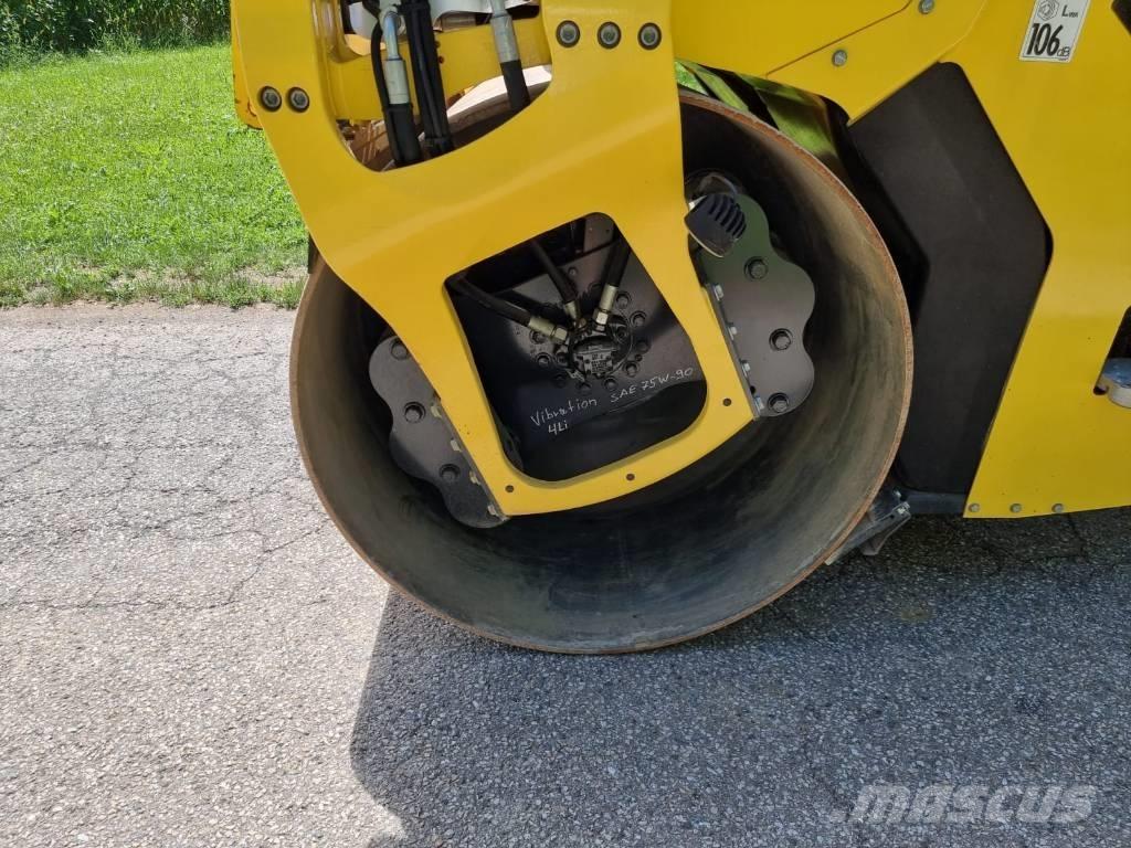 Bomag BW 151 AC-5 Pneimatiskie veltņi