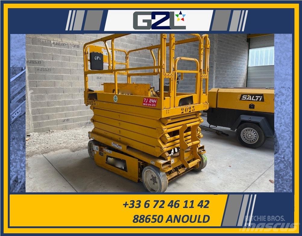 JLG 3246 ** A REPARER** Šķerveida pacēlāji