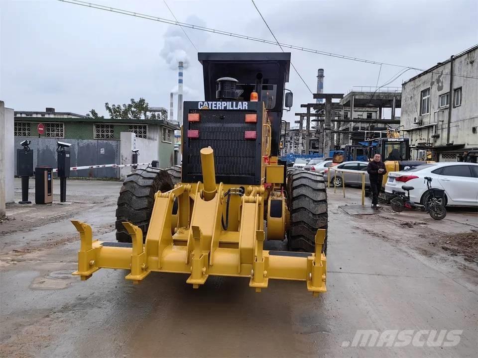 CAT 140H Greideri
