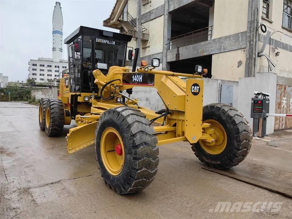 CAT 140H Greideri