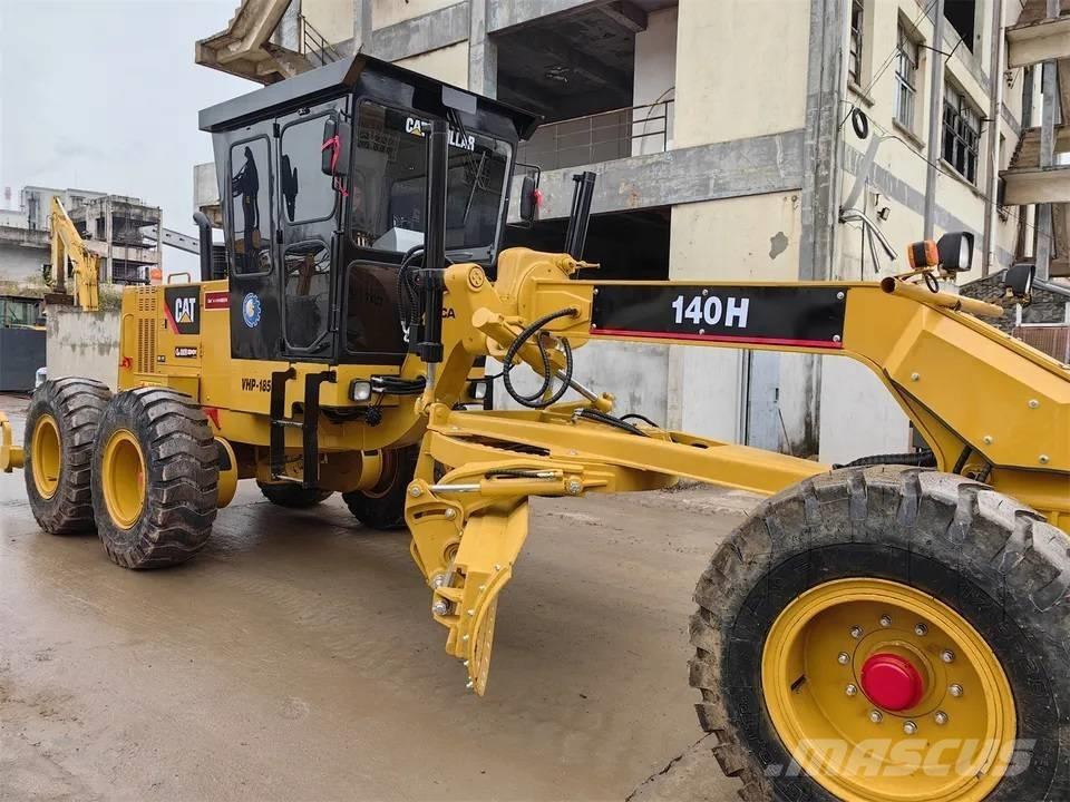 CAT 140H Greideri