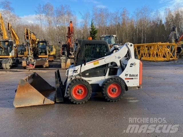 Bobcat S 590 Lietoti riteņu kompaktiekrāvēji
