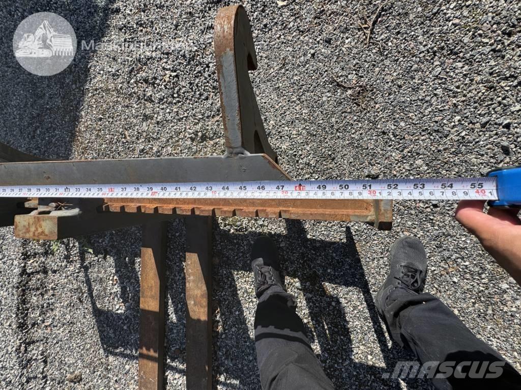 JCB 413 K Iekrāvēji uz riteņiem