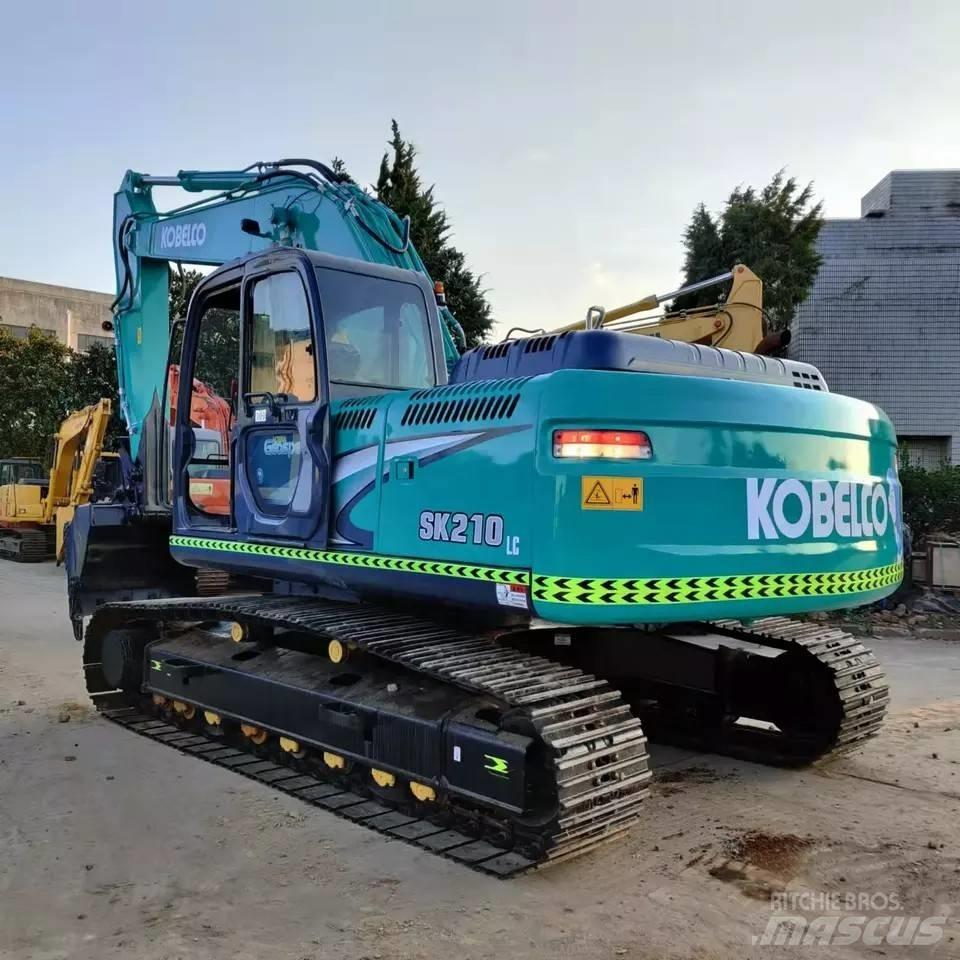 Kobelco SK 210 Kāpurķēžu ekskavatori