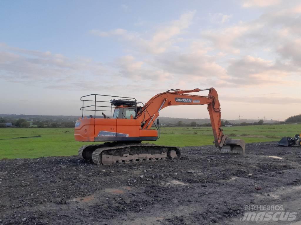 Doosan DX 225 Kāpurķēžu ekskavatori