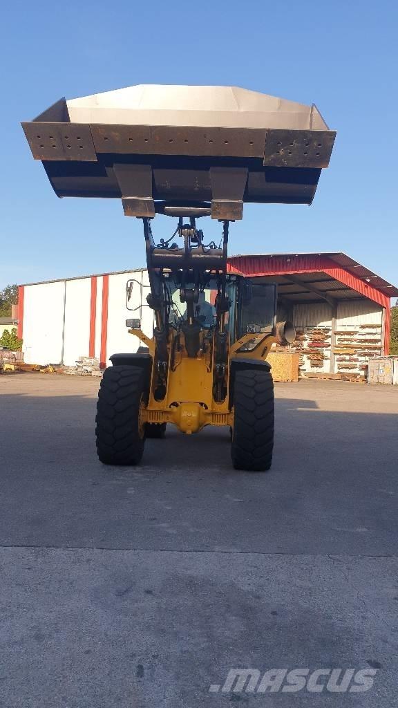 Volvo L 120 H Iekrāvēji uz riteņiem