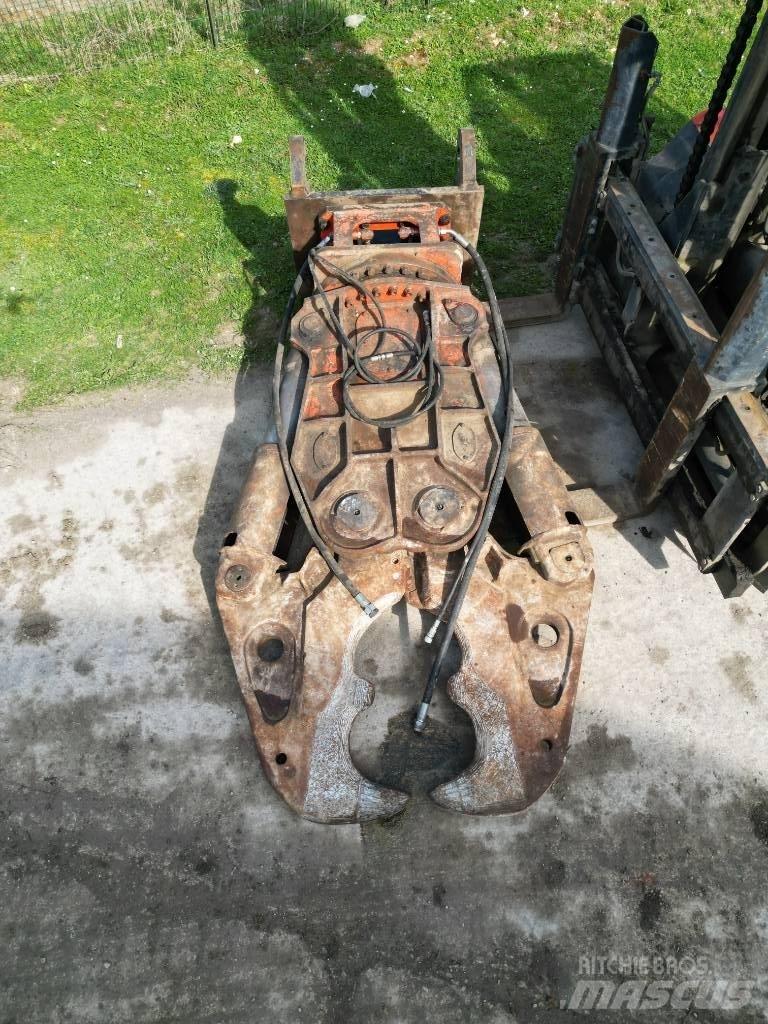 NPK SV 500R Griezēji