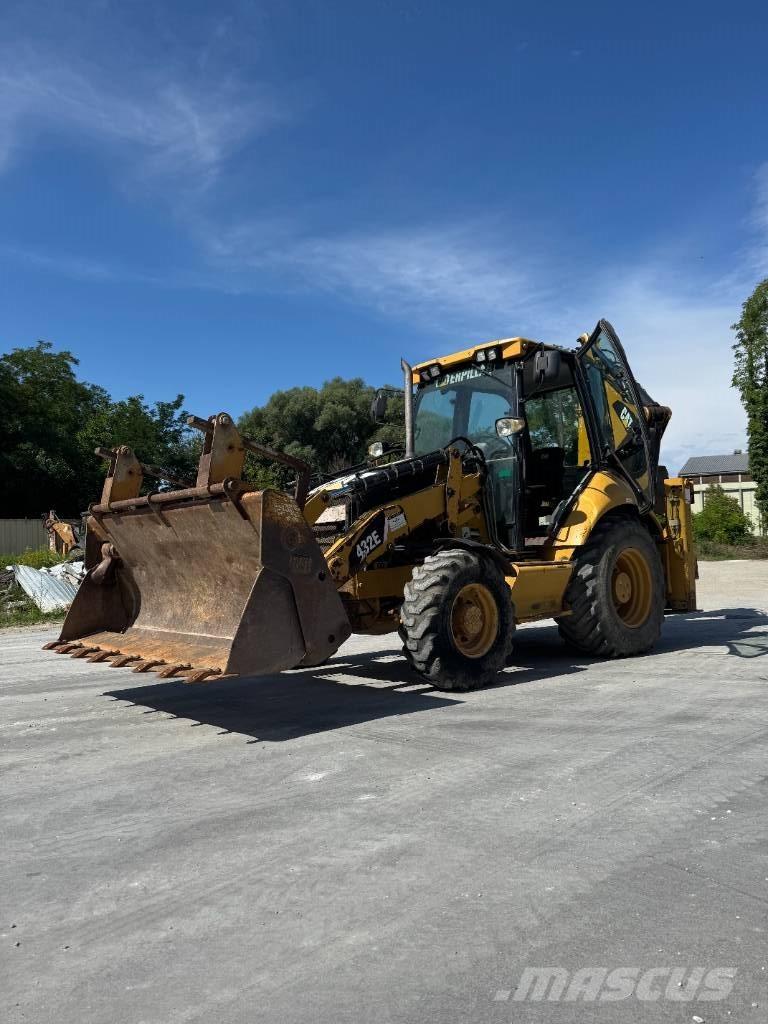 CAT 432 E Ekskavatori-iekrāvēji