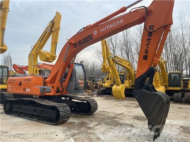 Hitachi EX200-5 Kāpurķēžu ekskavatori