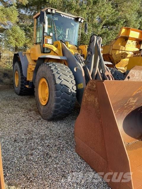 Volvo L120F Iekrāvēji uz riteņiem