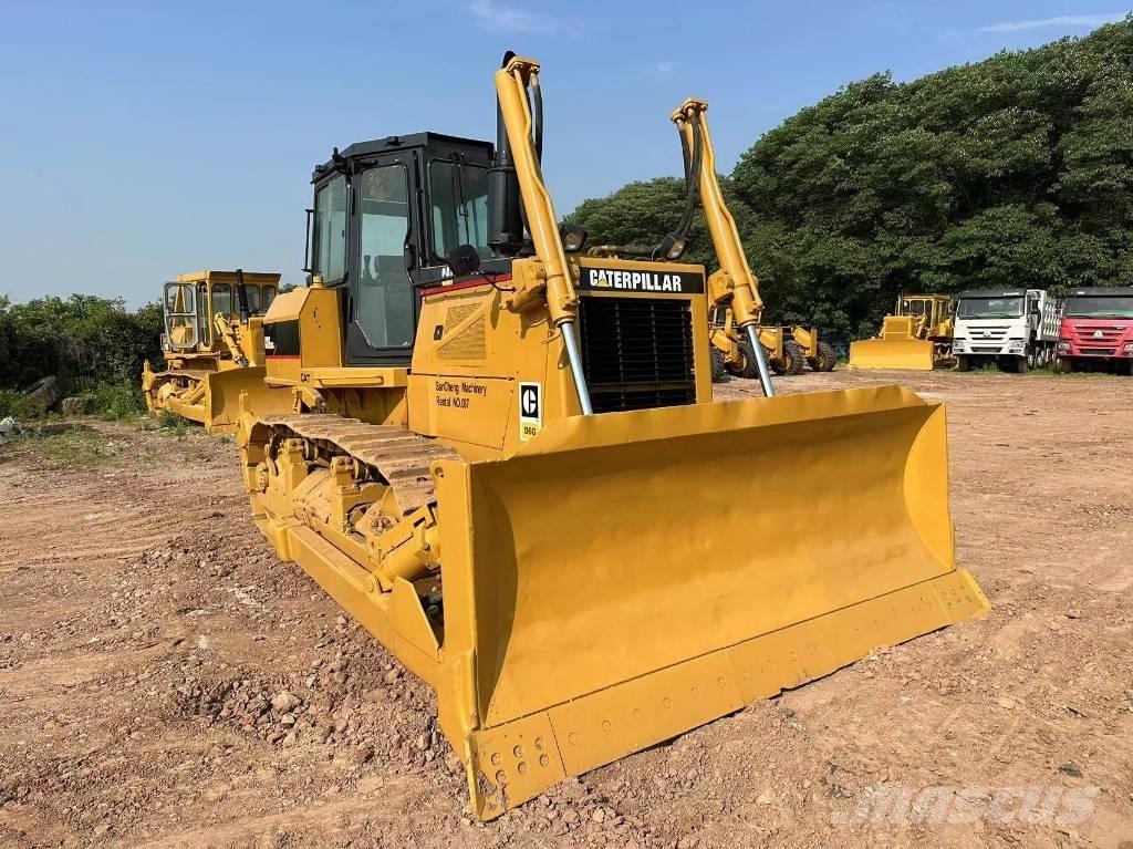 CAT D 6 G Kāpurķēžu buldozeri