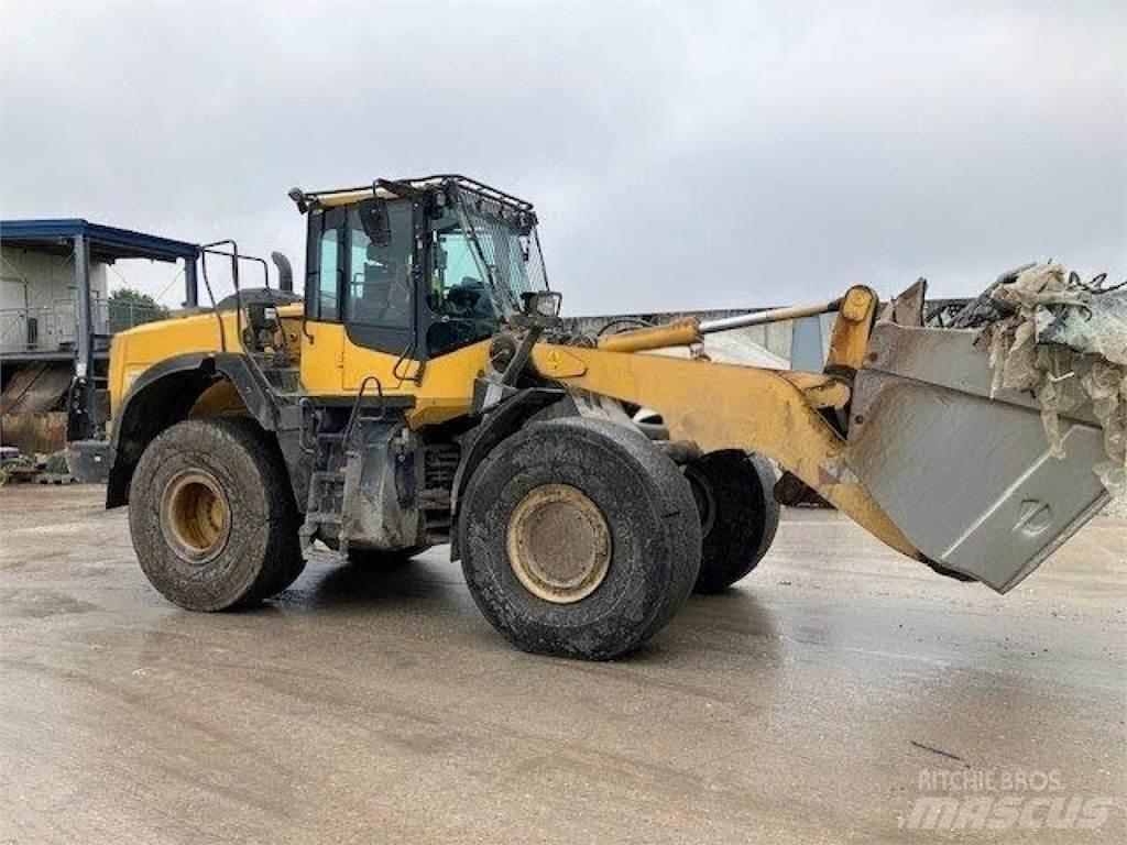 Komatsu WA 380--8E0 Iekrāvēji uz riteņiem