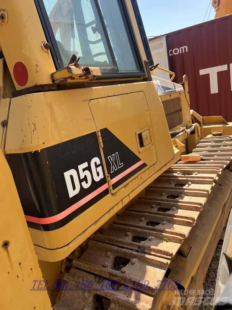 CAT D5G Kāpurķēžu buldozeri