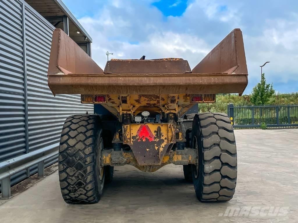 Volvo A25F Artikulētie pašizgāzēji