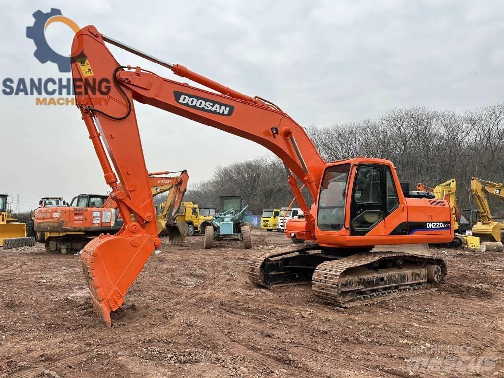 Doosan DH 220 Kāpurķēžu ekskavatori