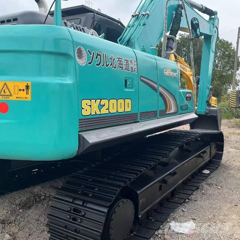 Kobelco SK 200 Kāpurķēžu ekskavatori