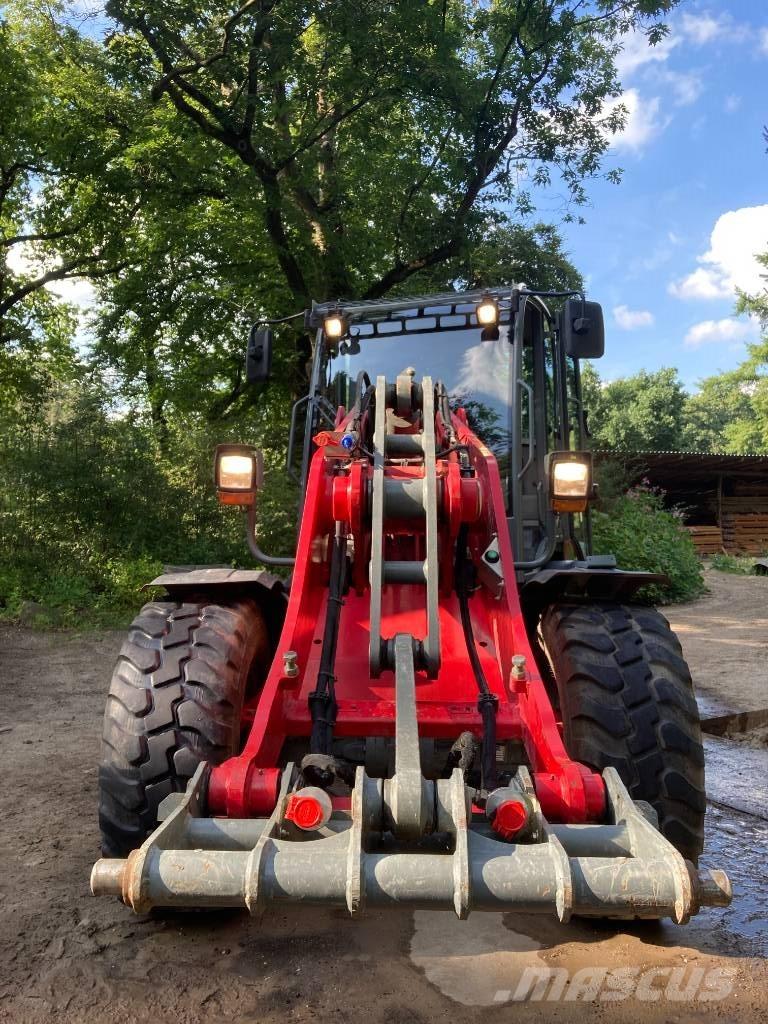 Weidemann 4080 Iekrāvēji uz riteņiem