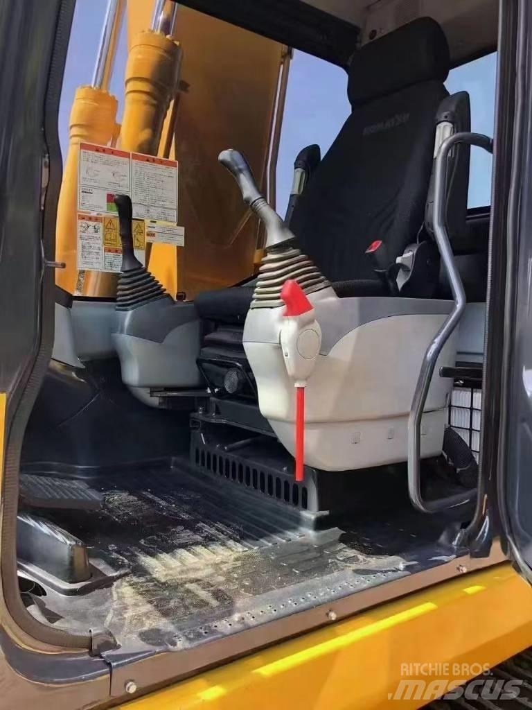 Komatsu 160-7 Kāpurķēžu ekskavatori
