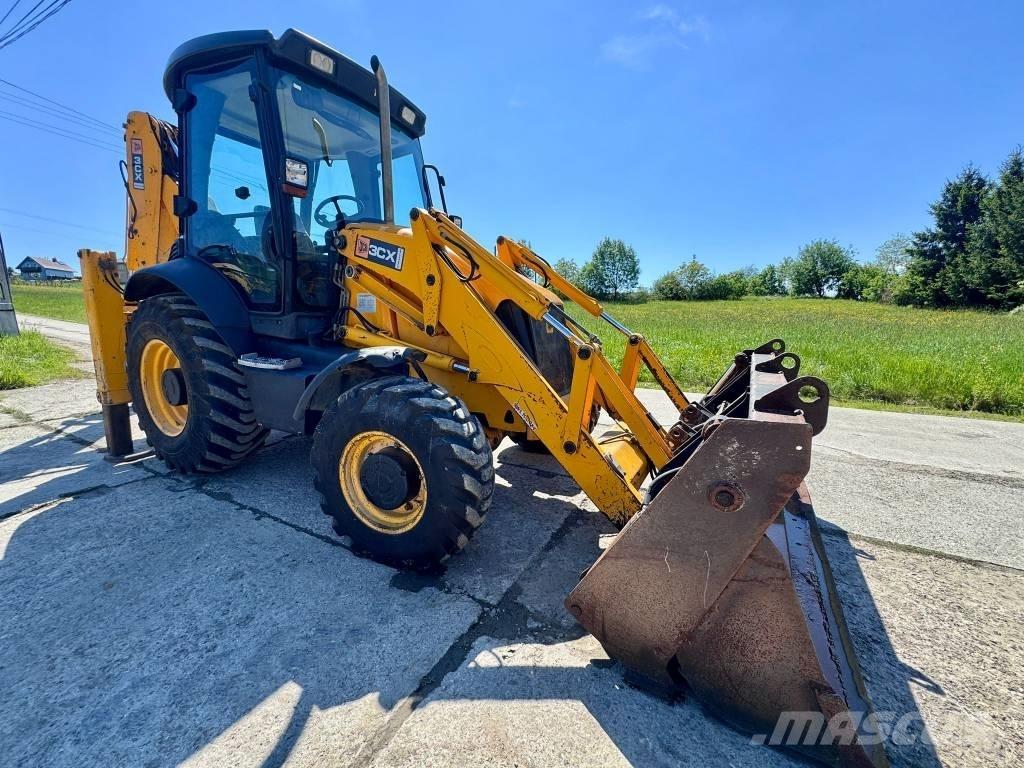JCB 3 CX Ekskavatori-iekrāvēji