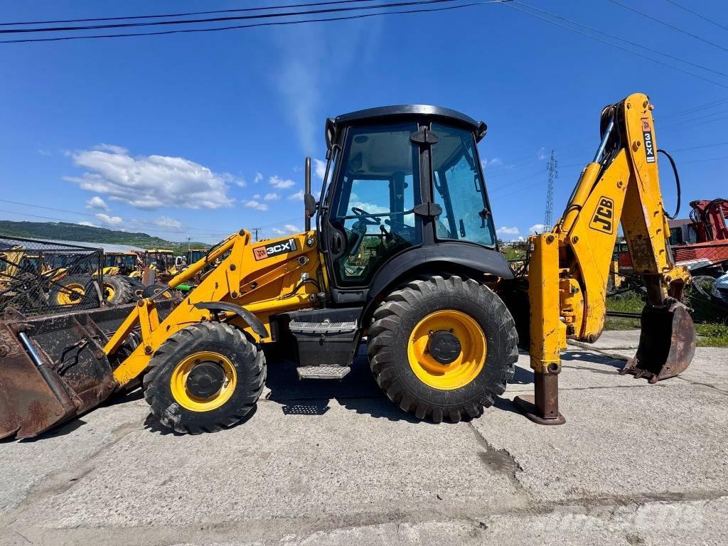 JCB 3 CX Ekskavatori-iekrāvēji