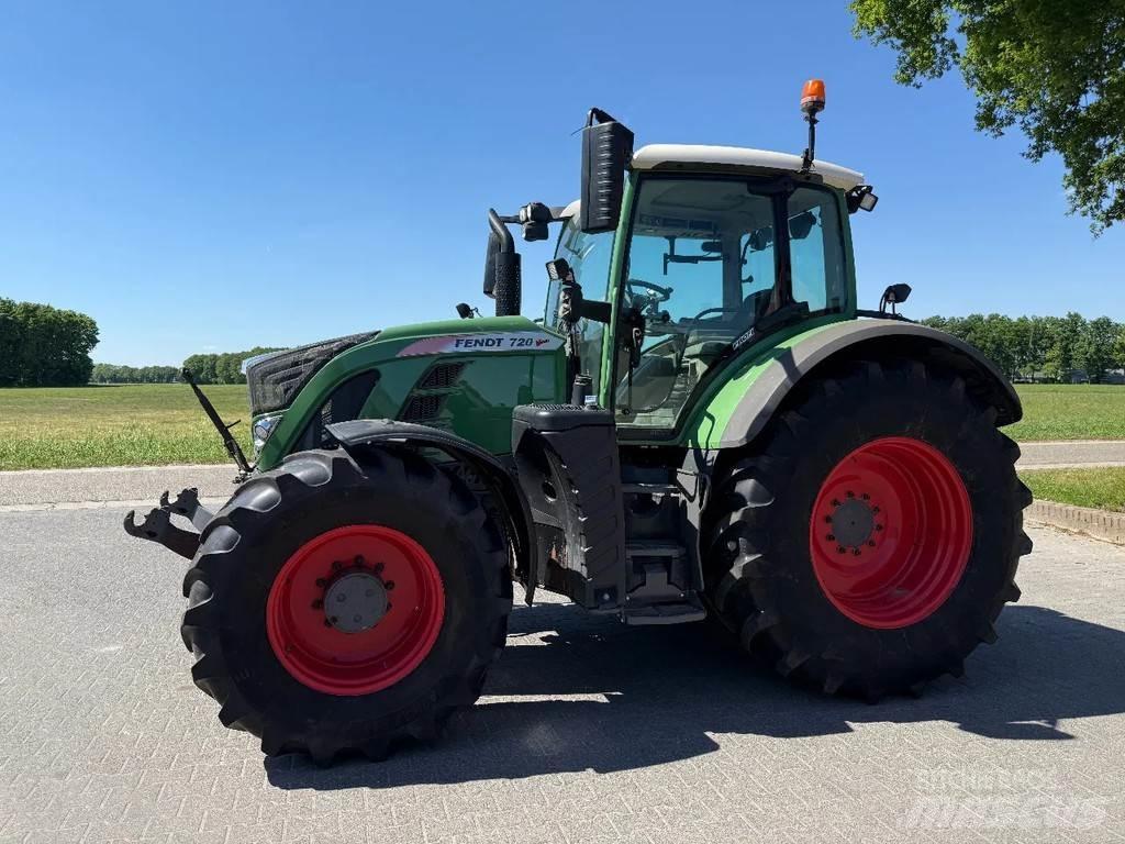 Fendt 720 s4 profi Traktori
