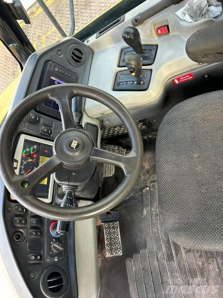 CAT 740 B Artikulētie pašizgāzēji