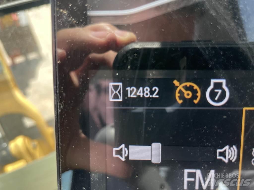 CAT 301.6-05 A Kāpurķēžu ekskavatori