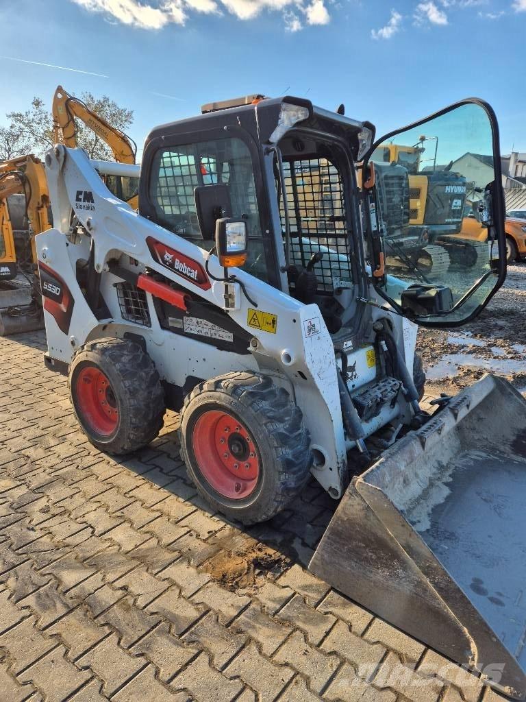 Bobcat S 530 Lietoti riteņu kompaktiekrāvēji