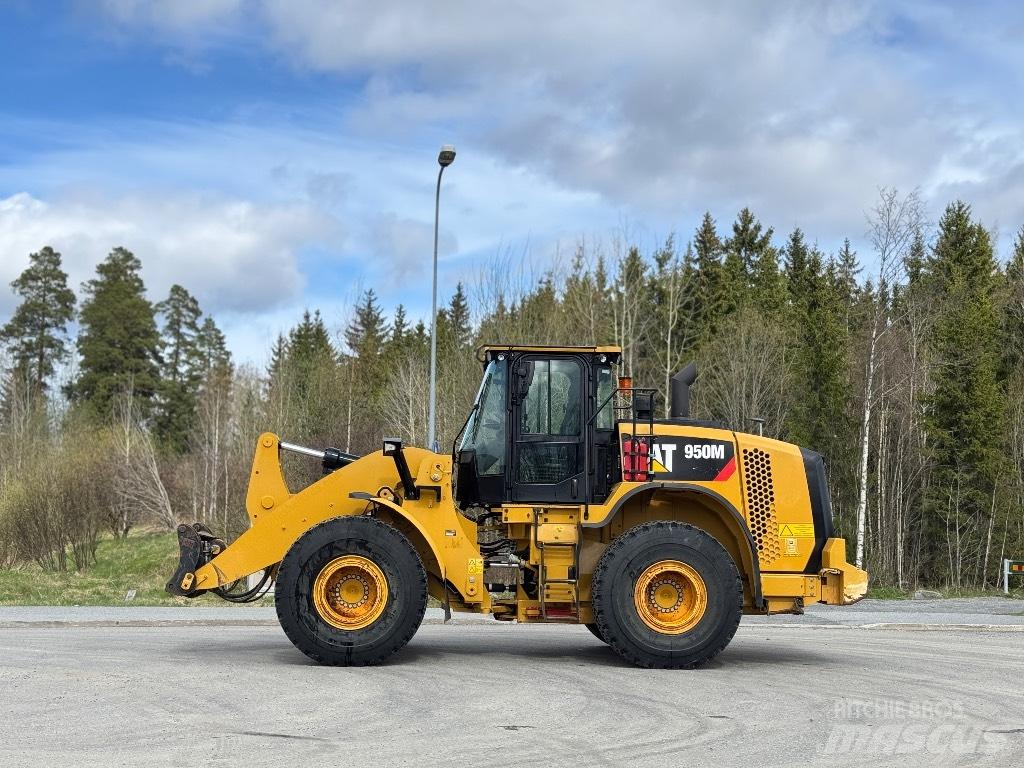 CAT 950 M Iekrāvēji uz riteņiem