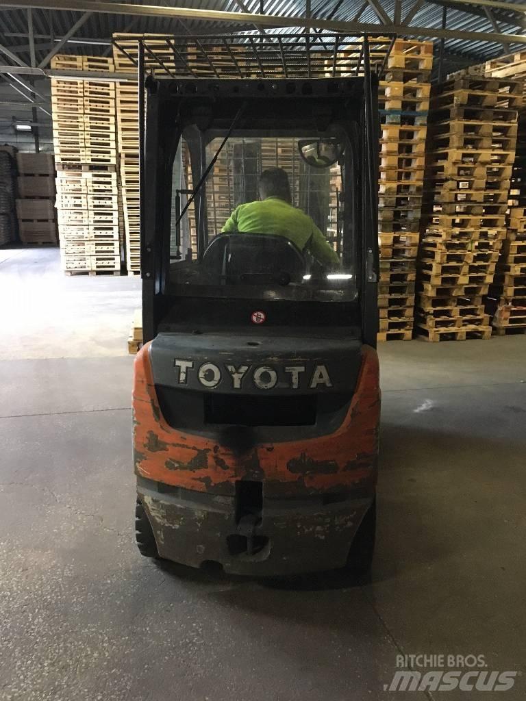 Toyota 8FDF18 Tehnika ar dīzeļa dzinēju